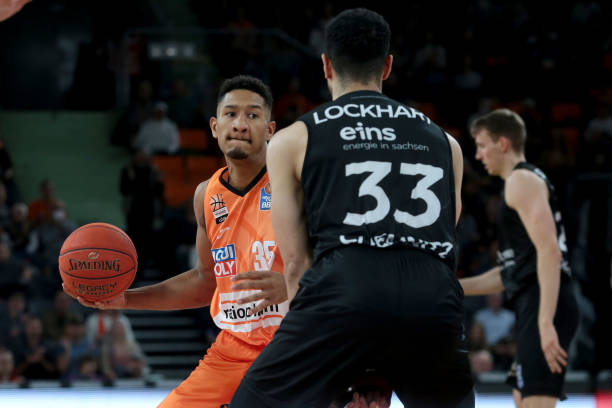 将位置让予 将位置让予