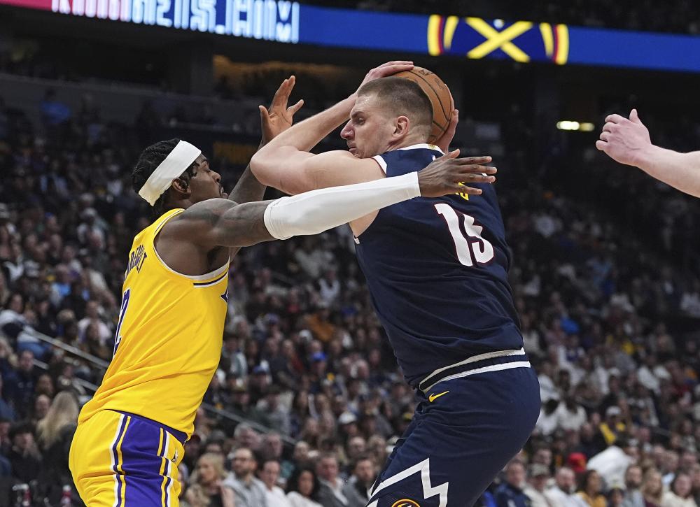 抓住防守球 抓住防守球